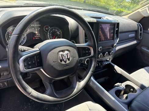 Used 2019 RAM 1500 Big Horn AWD/4WD image 9