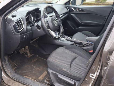 Used 2014 MAZDA MAZDA3 i Touring w/ Technology Package image 4