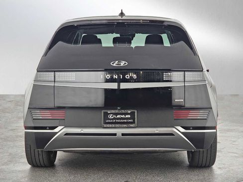 Used 2022 Hyundai Ioniq 5 SE w/ Cargo Package image 4