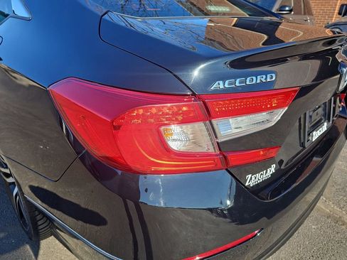 Used 2018 Honda Accord Touring image 33