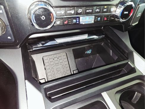 Used 2024 Ford F350 Lariat w/ Sport Appearance Package AWD/4WD image 34