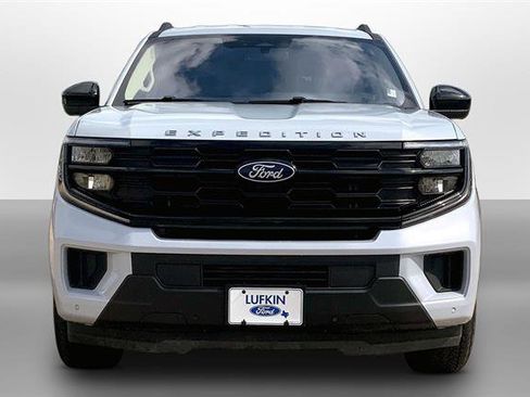 Certified 2025 Ford Expedition Active RWD image 3