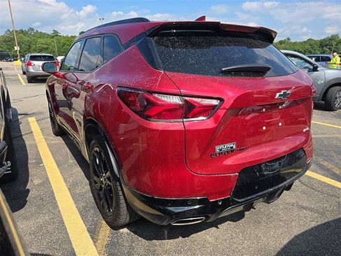 Used 2019 Chevrolet Blazer RS w/ Sun and Wheels Package AWD/4WD image 3