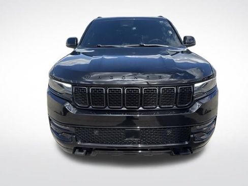 Used 2024 Jeep Wagoneer Series II AWD/4WD image 8