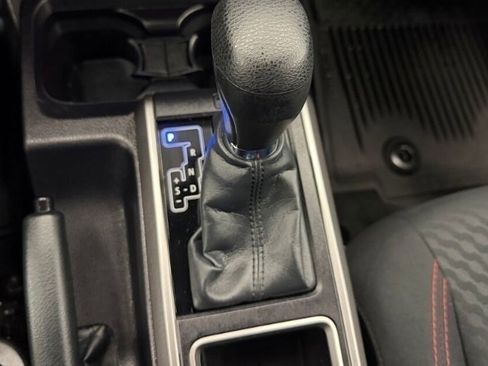 Used 2022 Toyota Tacoma SR5 image 6
