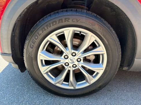 Certified 2020 Ford Explorer XLT w/ Equipment Group 202A AWD/4WD image 20