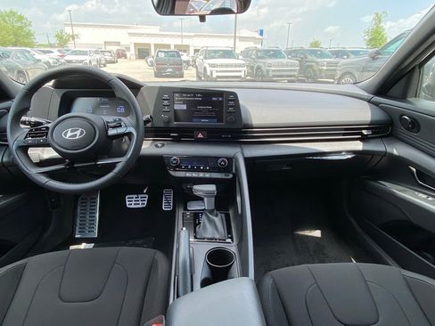 New 2026 Hyundai Elantra Sport FWD image 26