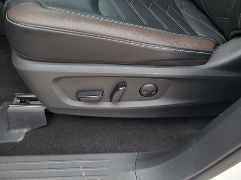 Certified 2024 Nissan Pathfinder Platinum image 21