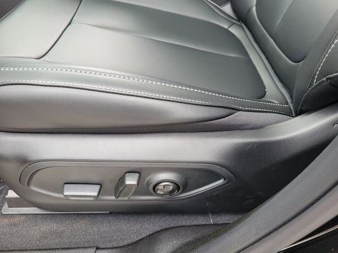 New 2026 Jeep Grand Cherokee L Limited w/ Limited Altitude Package image 15