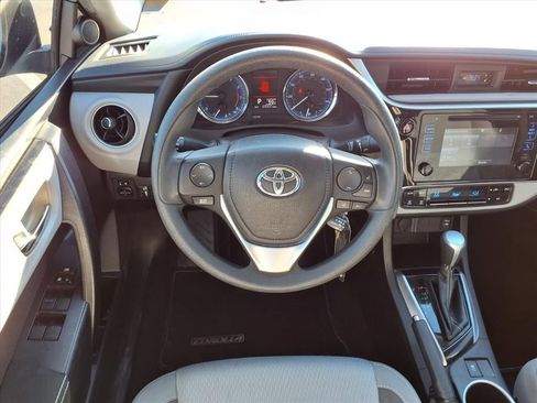 Certified 2017 Toyota Corolla LE image 14