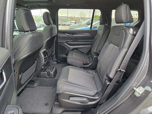 New 2026 Jeep Grand Cherokee L Laredo AWD/4WD image 26
