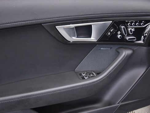 Used 2015 Jaguar F-TYPE S RWD image 22