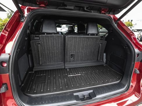 Used 2021 Toyota Highlander XSE AWD/4WD image 33