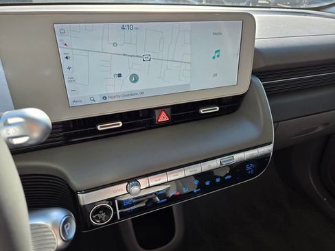 Certified 2024 Hyundai Ioniq 5 SE RWD image 26