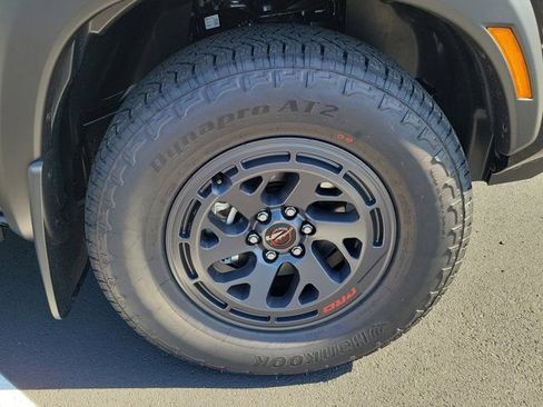 New 2026 Nissan Frontier PRO-4X w/ Pro-4x Convenience Package image 3