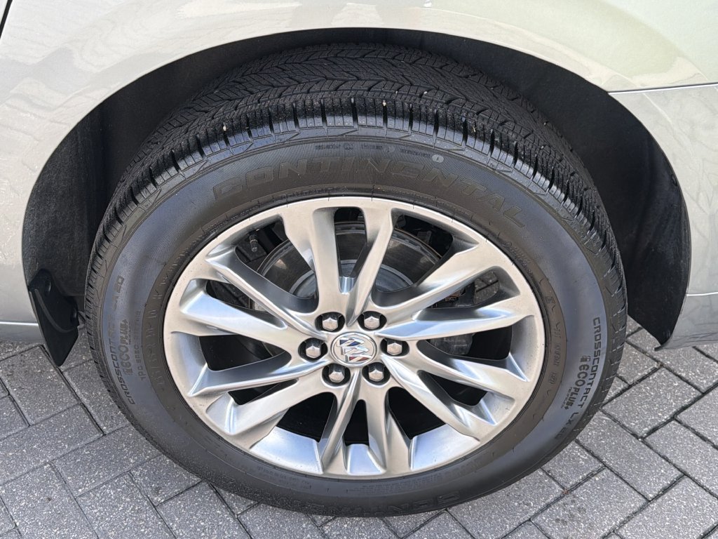 Certified 2023 Buick Enclave Avenir w/ Avenir Technology Package FWD image 31