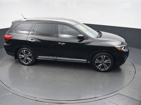 Used 2017 Nissan Pathfinder Platinum w/ Cargo Package image 44