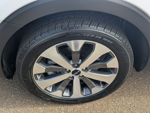 Used 2022 Kia Telluride S image 28