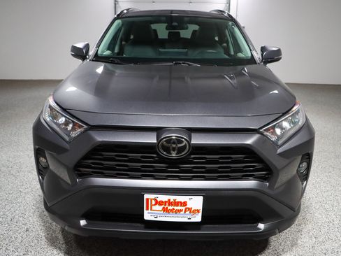 Used 2021 Toyota RAV4 XLE w/ Convenience Package AWD/4WD image 4