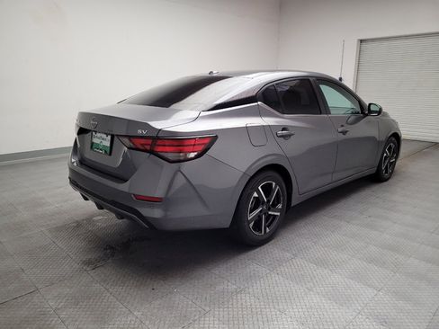 Used 2024 Nissan Sentra SV FWD image 9