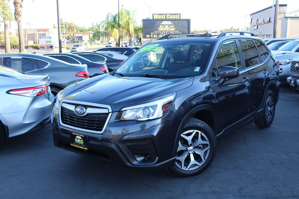 Used 2019 Subaru Forester Premium w/ All-Weather Package AWD/4WD image 42