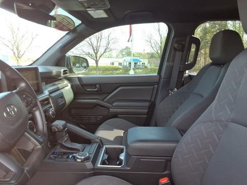 Used 2024 Toyota Tacoma SR5 image 5