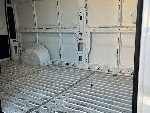 Used 2024 RAM ProMaster 2500 w/ Convenience Group FWD image 19