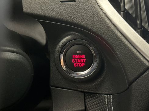 Used 2022 Subaru Forester Touring AWD/4WD image 22