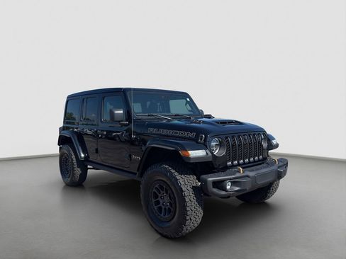 Used 2022 Jeep Wrangler Unlimited Rubicon w/ Xtreme Recon 35" Tire Package AWD/4WD image 8