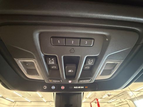 Used 2021 GMC Sierra 1500 AT4 w/ AT4 Value Package AWD/4WD image 19