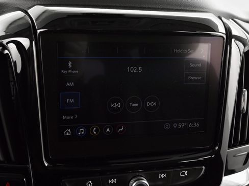 Used 2020 Chevrolet Traverse Premier image 18