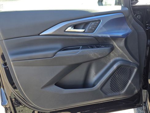 New 2026 Chevrolet Equinox EV LT w/ Convenience Package II image 20