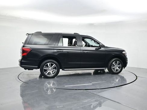Certified 2023 Ford Expedition Limited image 2