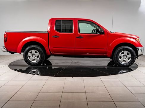 Used 2007 Nissan Frontier SE w/ SE Value Truck Pkg AWD/4WD image 11