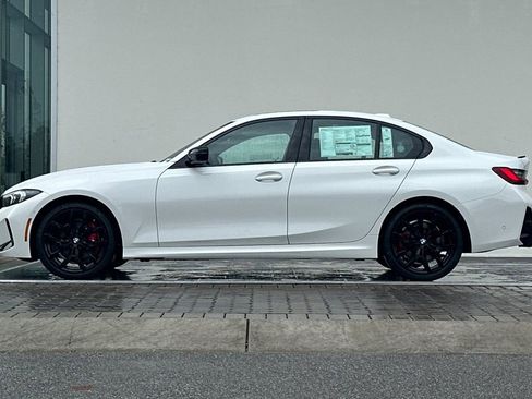 New 2026 BMW 330i Sedan w/ M Sport Package image 6