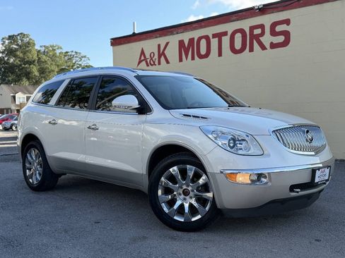 Used 2011 Buick Enclave CXL FWD image 1