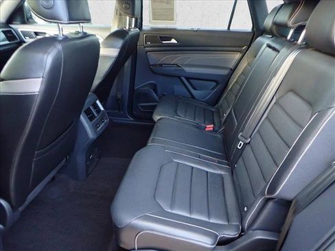 Used 2022 Volkswagen Atlas Cross Sport SEL Premium R-Line image 10