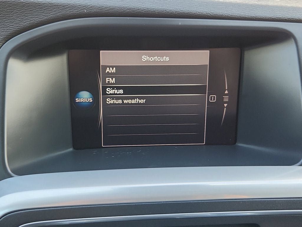 Used 2018 Volvo V60 T5 Cross Country AWD/4WD image 30