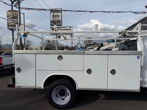 Used 2021 Ford F550 4x4 Crew Cab Super Duty image 13