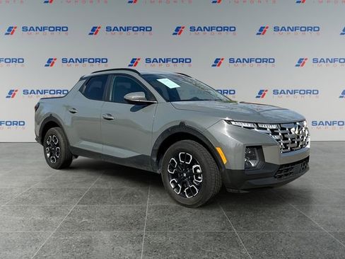 Used 2023 Hyundai Santa Cruz SEL Premium AWD/4WD image 7