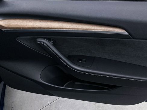 Used 2023 Tesla Model 3 Standard Range RWD image 27