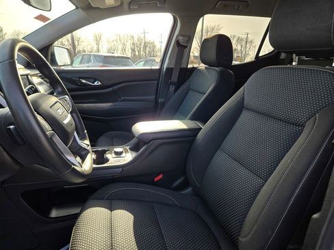 Used 2023 GMC Acadia SLE w/ Driver Convenience Package image 25