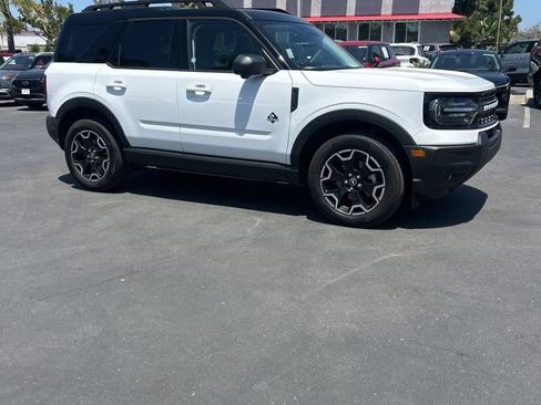 Used 2025 Ford Bronco Sport Outer Banks w/ Outer Banks Tech Package+ AWD/4WD image 5
