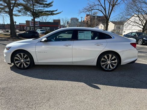 Used 2016 Chevrolet Malibu Premier w/ Driver Confidence Package image 4