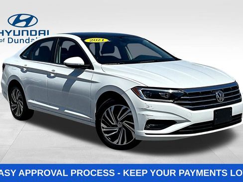 Used 2021 Volkswagen Jetta SEL Premium image 3