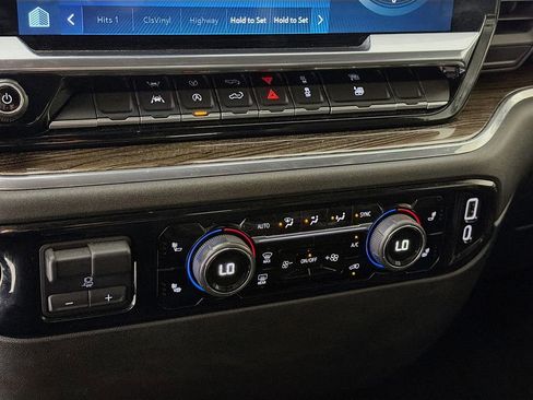 Used 2024 Chevrolet Silverado 1500 LT w/ Convenience Package II image 19