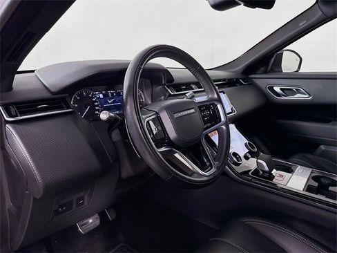 Used 2022 Land Rover Range Rover Velar R-Dynamic S image 9