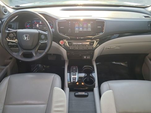 Used 2020 Honda Pilot Touring image 20