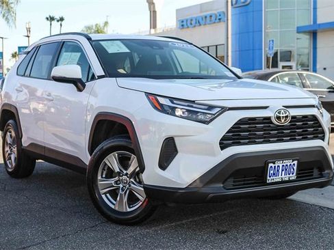 Used 2023 Toyota RAV4 XLE image 2