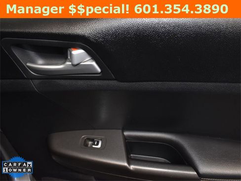 Used 2019 Kia Sportage LX image 19